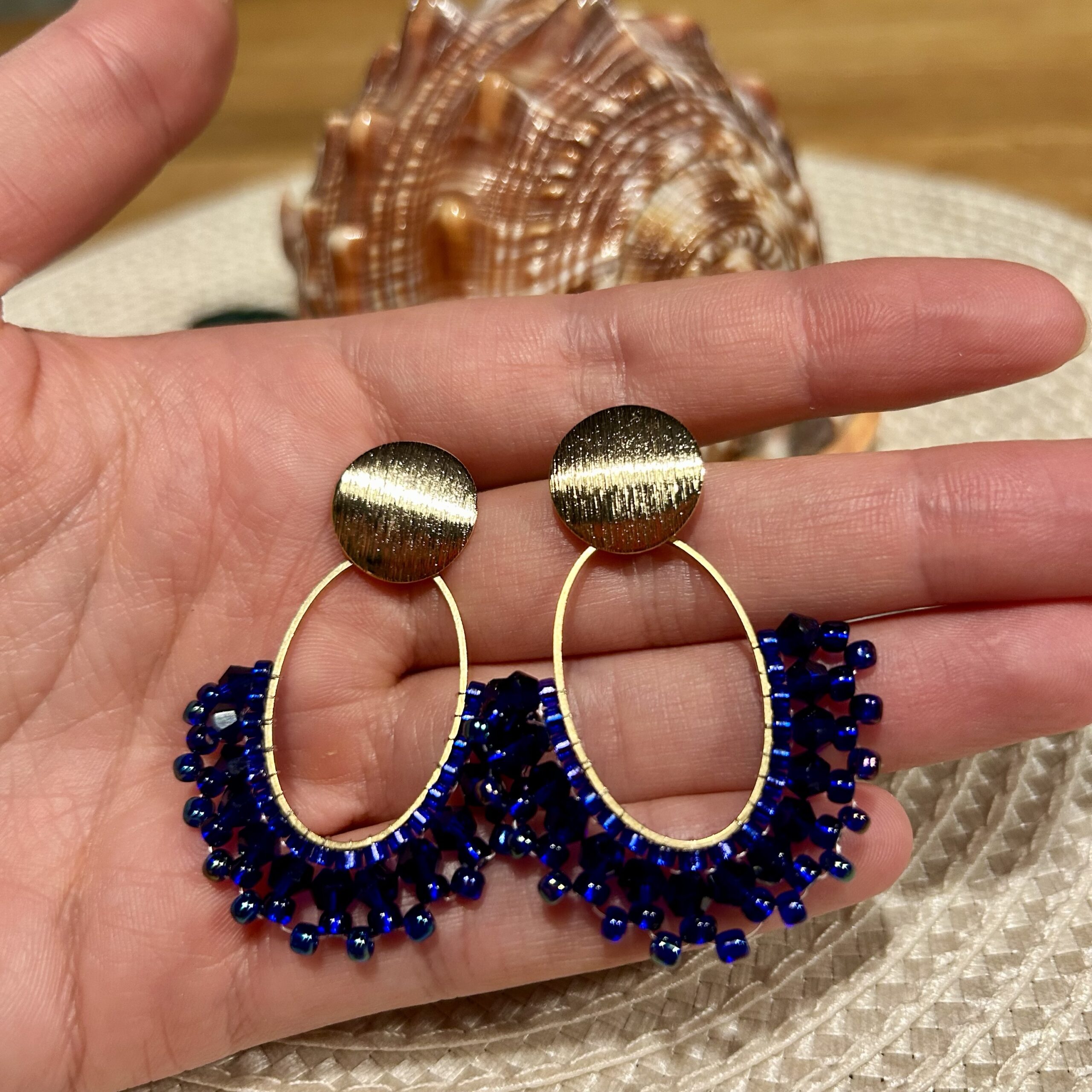 Statement Ohrringe dunkelblau – Bild 3